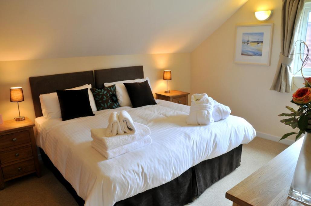 Fistral Hot Tub House For 8 On Retallack Resort New Quay Exterior foto